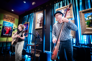 Lynne Gibson Duo